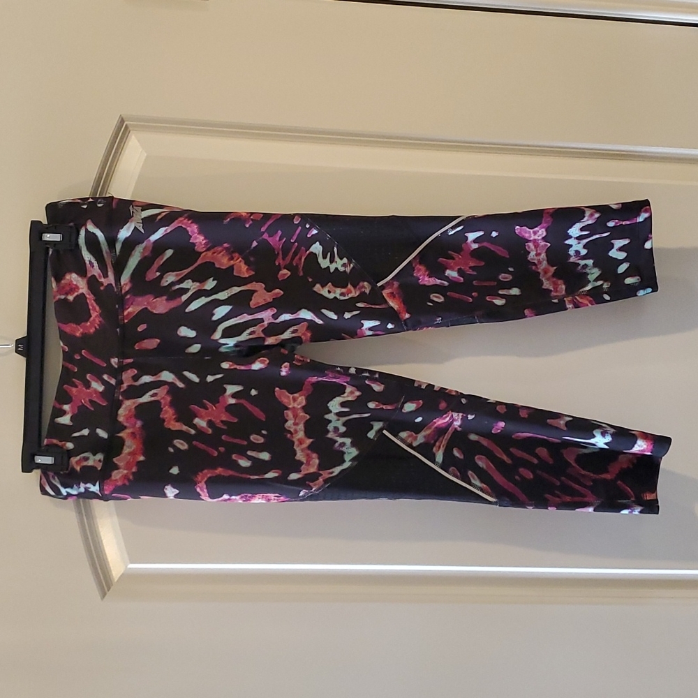 Womens athletic compression capris